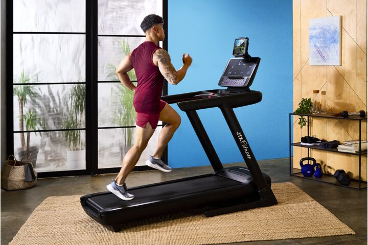 JTX Smart Treadmill With Connection To Zwift App