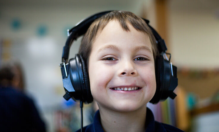 Indoor activities for kids - audio books